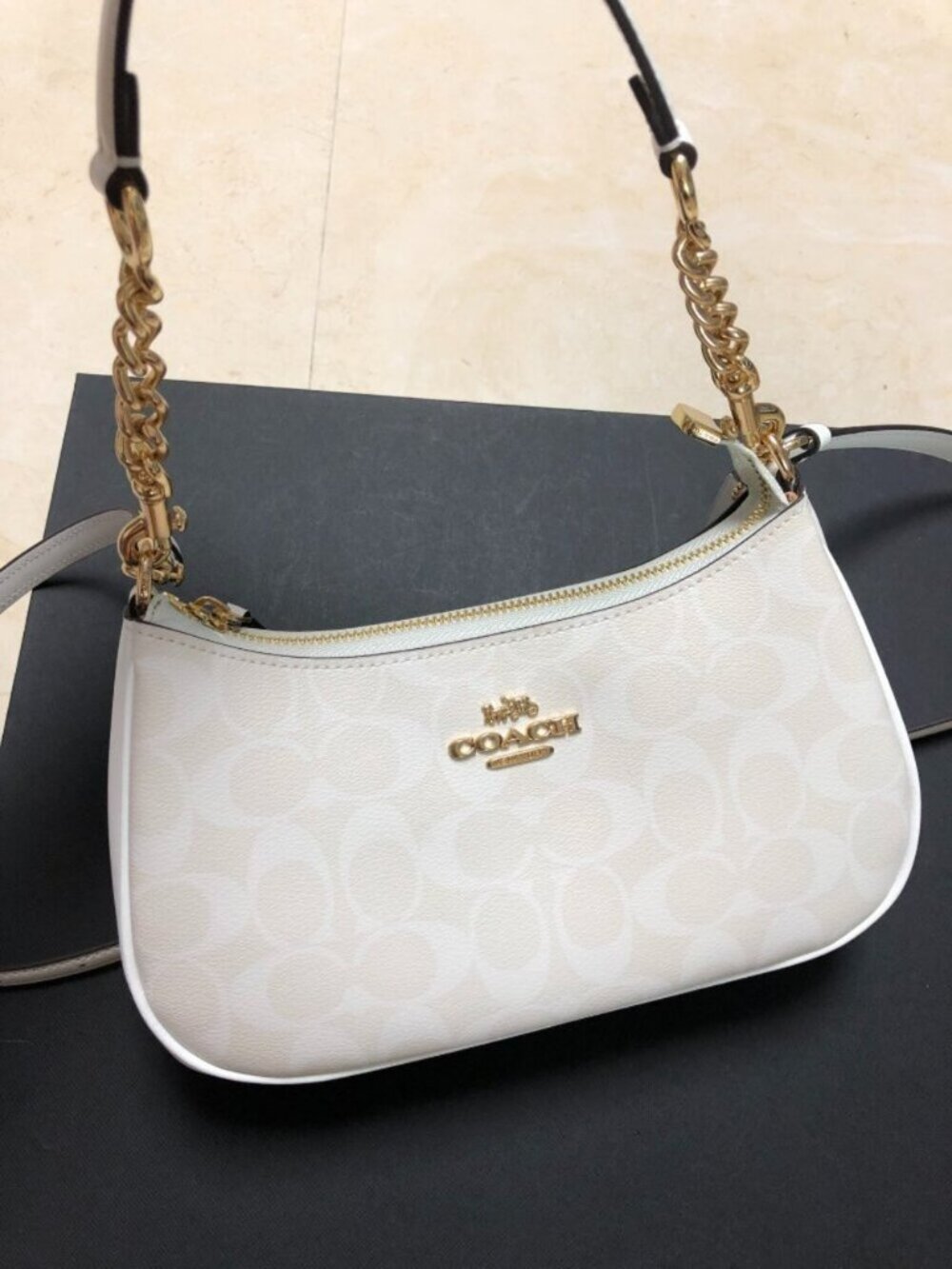 coach Teri Shoulder Bag In Signature Canvas white - Picture 2 of 9